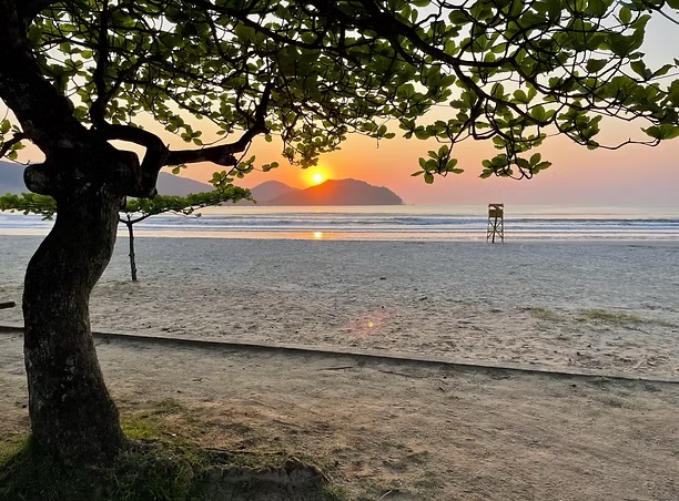 Tradição de sexta feira, fogueira com alguma comida deliciosa, musica e boa companhia.